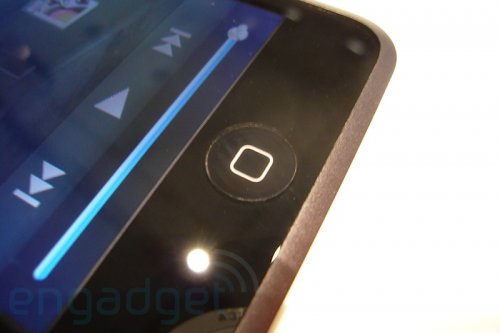 Навеяно айфоном: Apple выпускает плеер iPod Touch