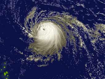 Истребители будут разгонять ураганы