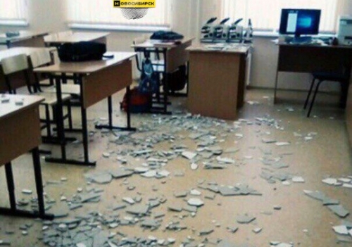 В кабинете одной из школ Тогучинского района обвалился потолок