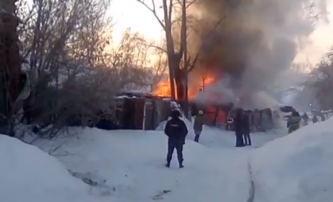 Пожар в центре Новосибирска: в больницу попал один человек