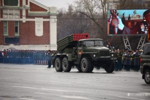 Репетиция парада с военной техникой прошла в центре Новосибирска