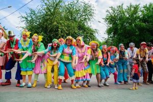 «Выше Нос»: больничные клоуны проведут парад в Новосибирске