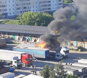 Взрыв грузовика на левом берегу разбудил жителей Новосибирска‍