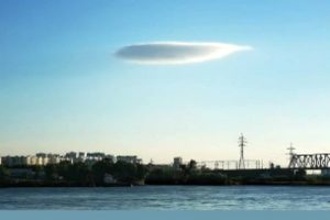 Облако в виде НЛО появилось в небе над Новосибирском‍