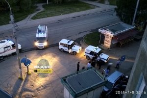 Пьяный водитель в Новосибирске врезался в киоск после матча Россия-Хорватия‍