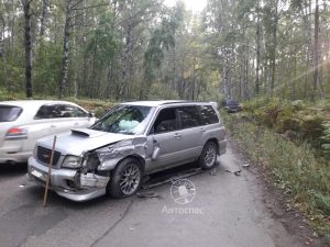 Новосибирск: водитель Subaru ехал на дачу, а вылетел в лес