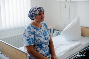 Новосибирские врачи спасли от паралича сотрудницу банка