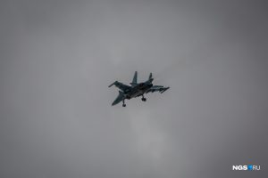 Военные самолёты пролетели над Новосибирском
