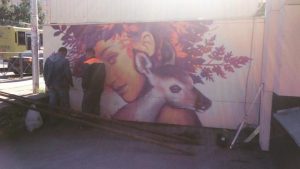 Граффити «Девушка с оленёнком» исчезнет с Красного проспекта