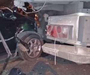 ДТП в Новосибирске: водитель Тойоты влетел под фуру на Титова
