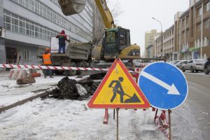 В Новосибирске перекрыли дорогу рядом с Красным проспектом