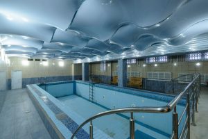 В Новосибирске ищут арендаторов в бизнес-центр с бассейном