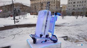 Ледяной чемодан появился в центре Новосибирска