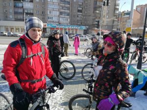 Велосипедисты Новосибирска проводили зиму массовым заездом