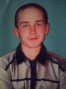 Жители Новосибирска ищут внука от сына, погибшего 17 лет назад