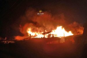 Три дома сгорели в Новосибирске в ночь на 28 февраля