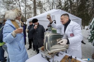 Новосибирск отмечает «Крымскую весну» с мэром Локтем и шашлыками
