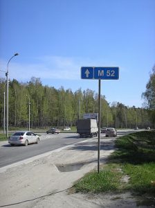 Бердское шоссе сузили на две полосы на выезде из Академгородка
