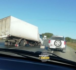 Лобовое ДТП с грузовиком - погибла женщина