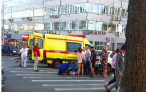 Женщина сбила девушку на "зебре" в центре Новосибирска