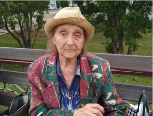 83-летняя женщина в соломенной шляпе пропала в Новосибирске