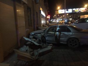 ДТП на Большевистской: неуправляемый «Ниссан» врезался в машину ГИБДД