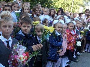 1 сентября в Бердске сели за парты 13395 детей