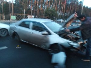 Пять авто столкнулись "паровозиком" в Советском районе Новосибирска