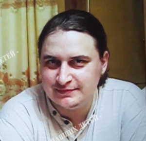 Плотного мужчину с заострённым носом ищут в Новосибирской области