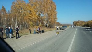 Мотоциклиста насмерть сбили под Новосибирском