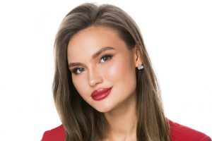 Корону «Мисс офис 2019» получила маркетолог из Новосибирска