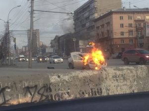 Автомобиль марки Renault Logan загорелся в Железнодорожном районе