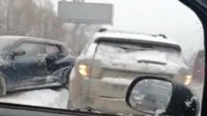 Три автомобиля столкнулись в Новосибирске