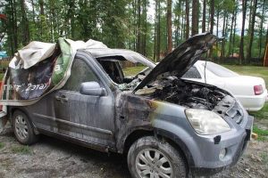 Новосибирец судится с турбазой из-за сгоревшей машины
