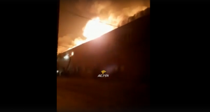 Крупный склад с пухом сгорел в Новосибирской области