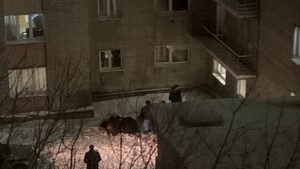 В Академгородке студент НГУ выпал из окна общежития и погиб