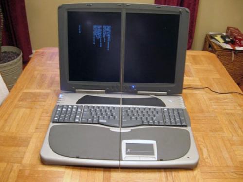 Взрыв из прошлого: ноутбук-гигант с двумя 13,3" поворотными дисплеями