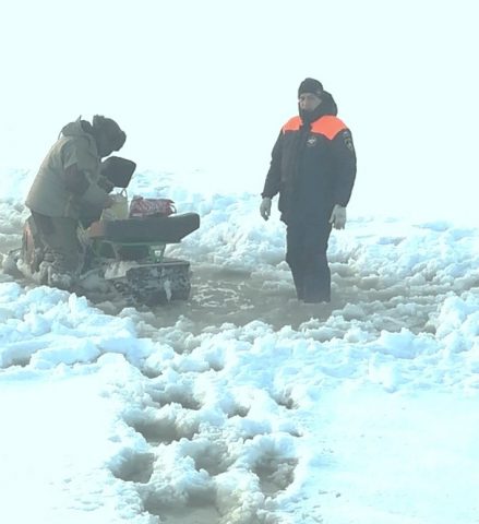 Спасатели трижды за день приходили на помощь рыбакам на Новосибирском водохранилище