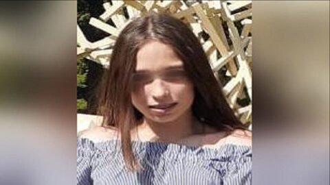 17-летняя девушка с брекетами пропала в Новосибирске