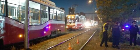 Трамвай насмерть сбил мужчину в Новосибирске