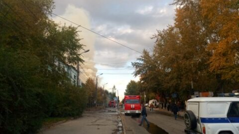 В Новосибирске загорелся завод «Электросигнал»