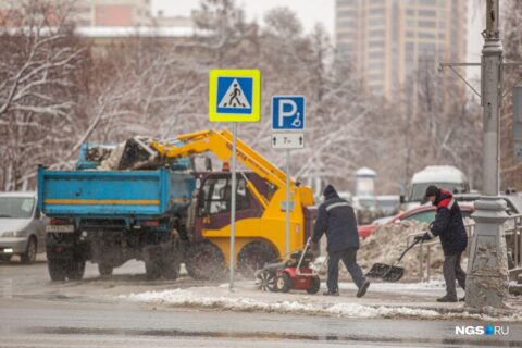 В Новосибирске выпал снег — местные жители делятся фото зимних улиц