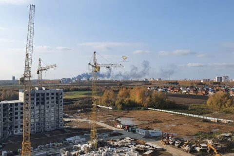 Пожар в Кировском районе Новосибирска - горит склад автомасел