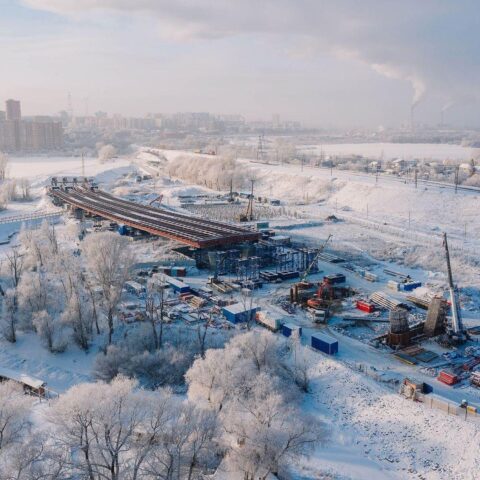 Новосибирский фотограф снял четвертый мост с высоты - показываем потрясающие кадры