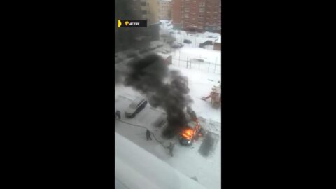 В Новосибирске сгорел автомобиль из-за автоодеяла