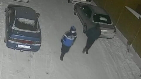 Новосибирская полиция ищет мужчину с пистолетом