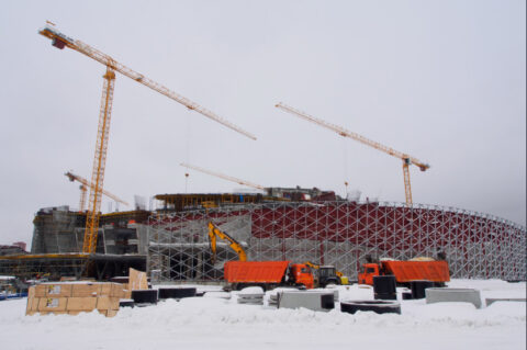 Работы по строительству ледовой арены в Новосибирске проверил губернатор