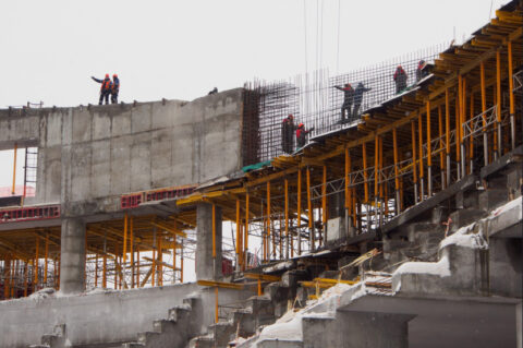 Работы по строительству ледовой арены в Новосибирске проверил губернатор