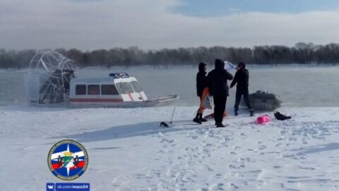 Помощь спасателей потребовалась новосибирскому «моржу»
