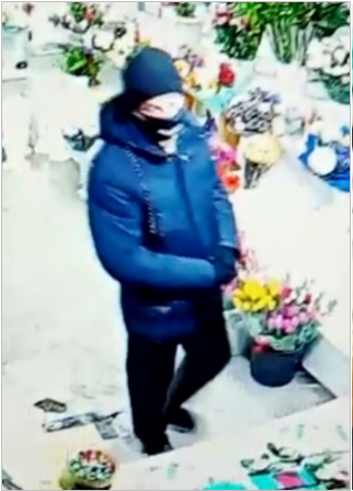Полиция Новосибирска ищет грабителя пивнушки и цветочного магазина